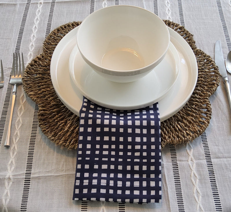 Daisy Mae-Grid Napkin