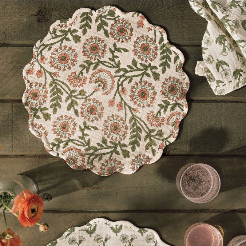 Thicket Botanical Scallop Placemat