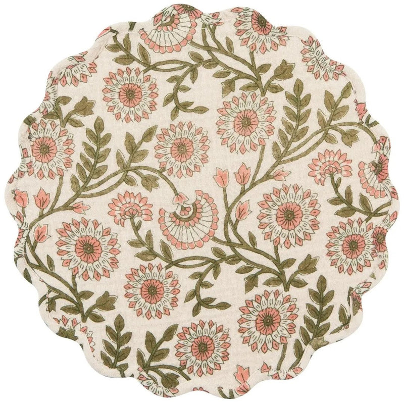 Thicket Botanical Scallop Placemat