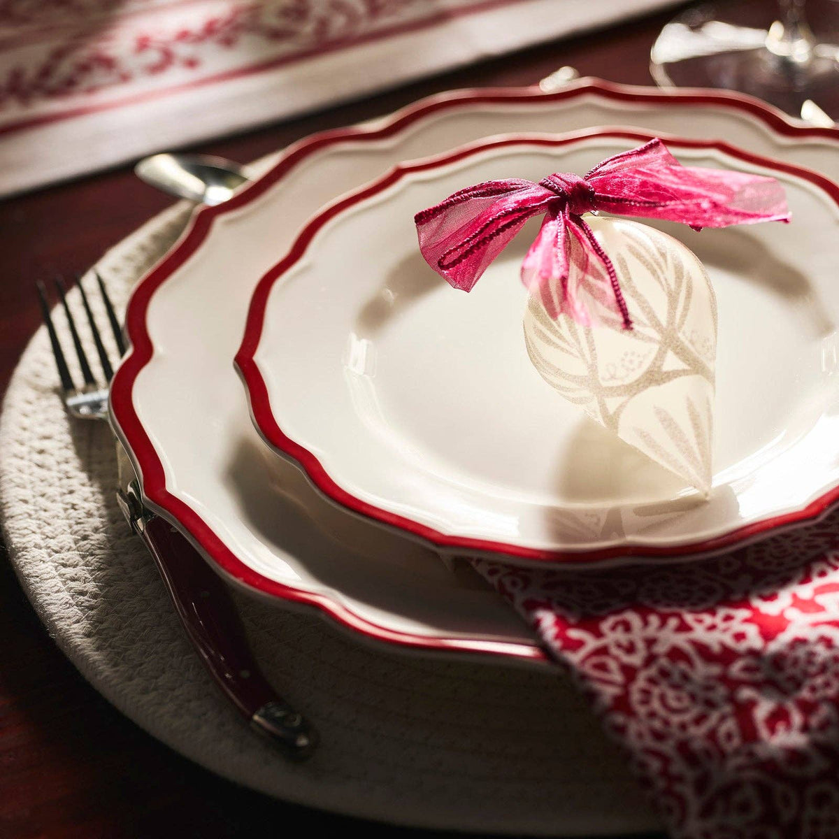 Stella Scalloped Crimson Red Rim Salad Plate